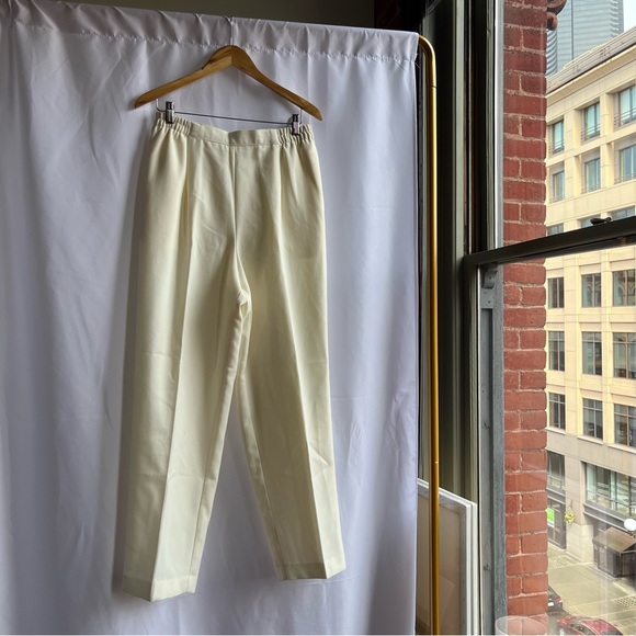 Soft Cream Pants - Picture 3 of 7